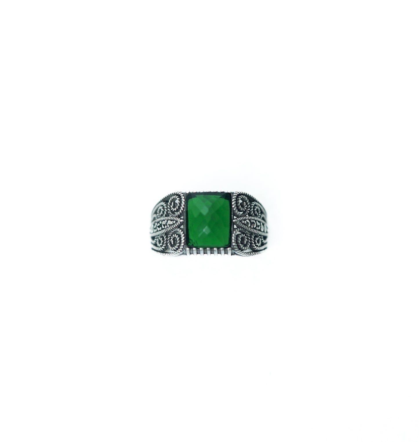 Emerald Ring (Green)