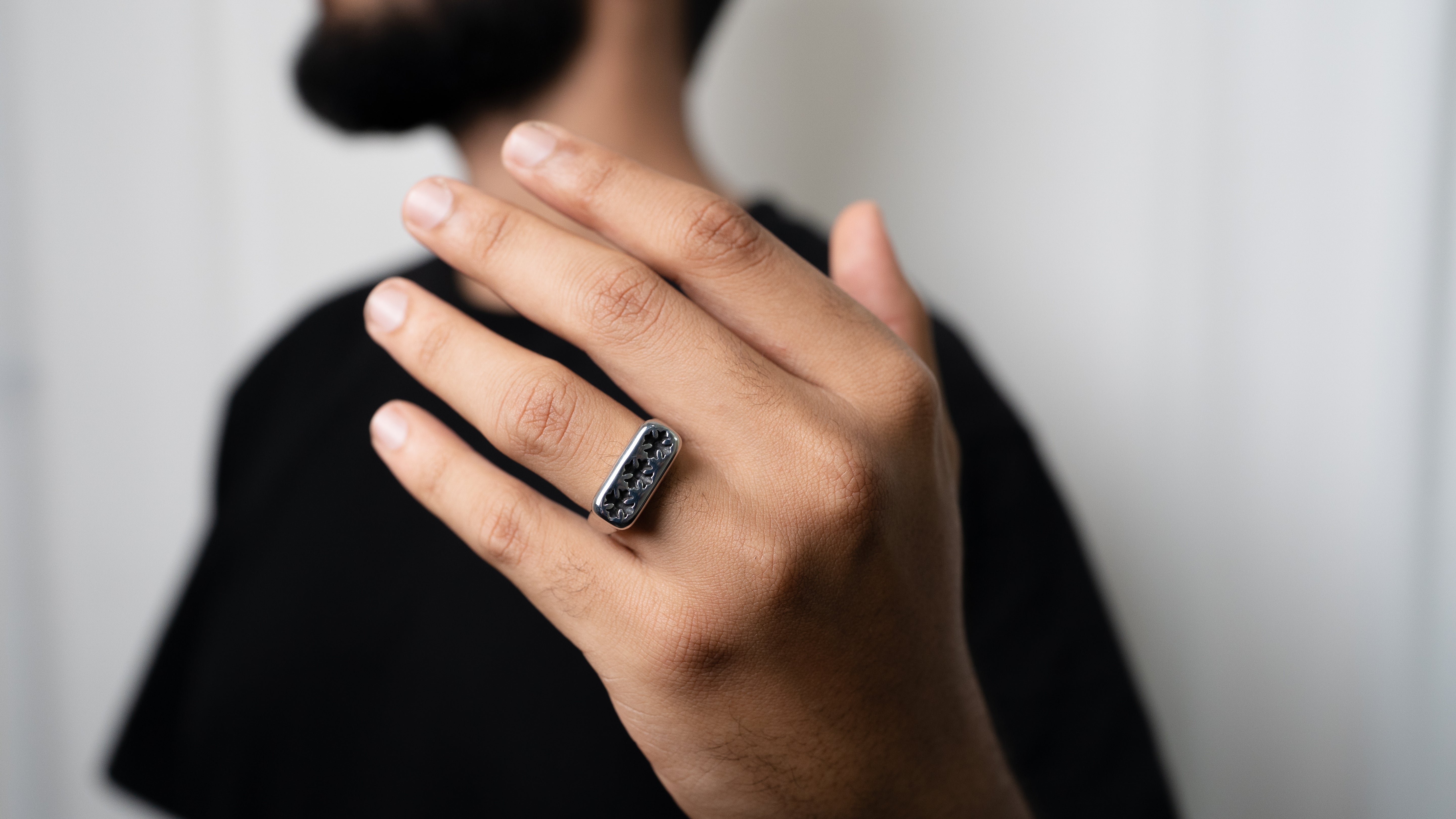 ribbed ring